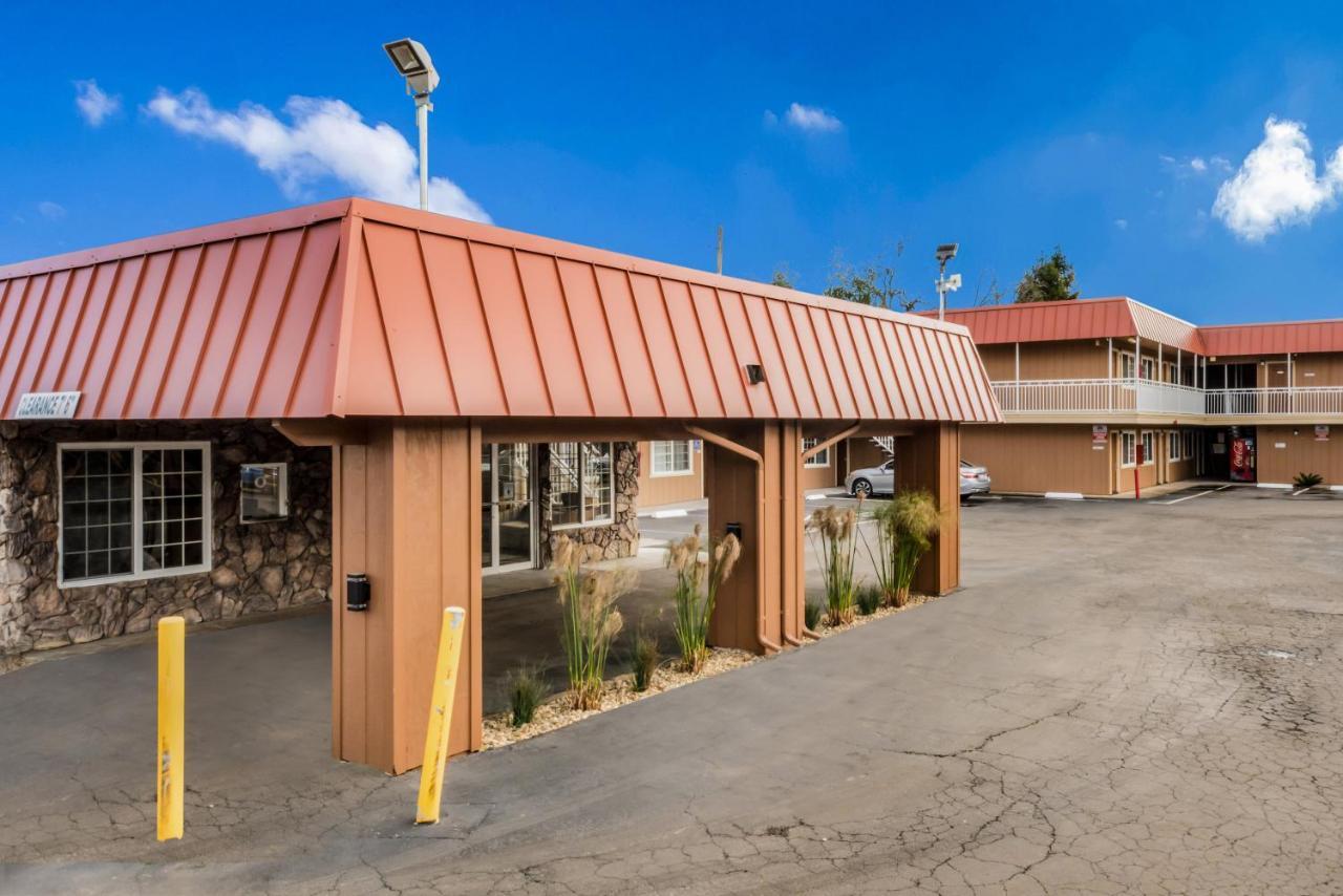 Americas Best Value Inn - Ukiah Exterior photo