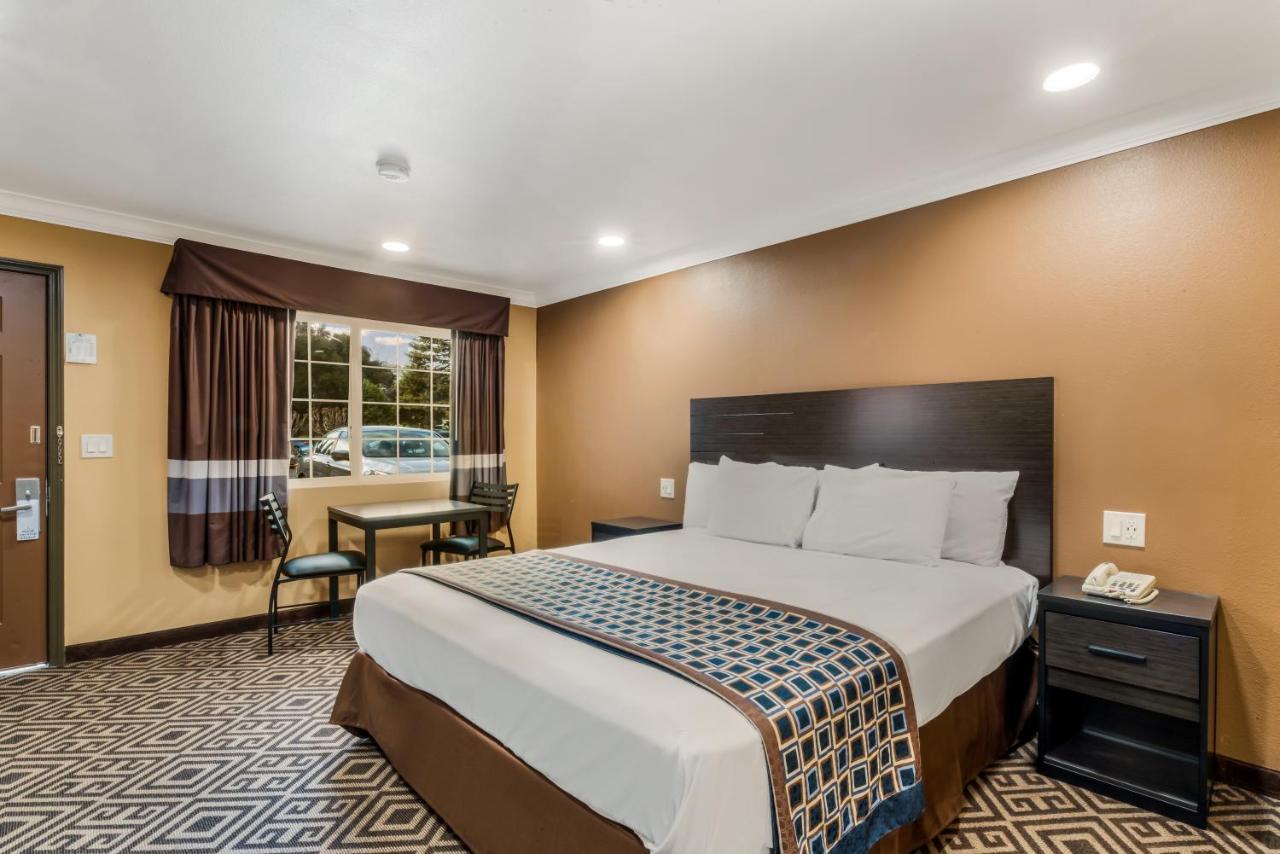Americas Best Value Inn - Ukiah Exterior photo