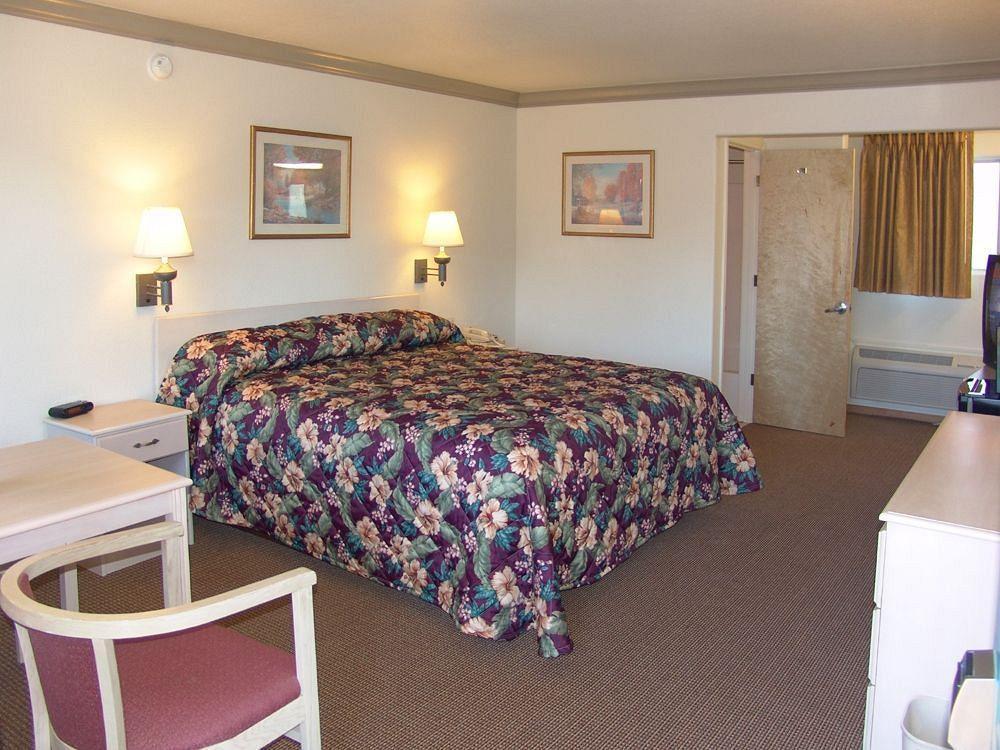 Americas Best Value Inn - Ukiah Exterior photo